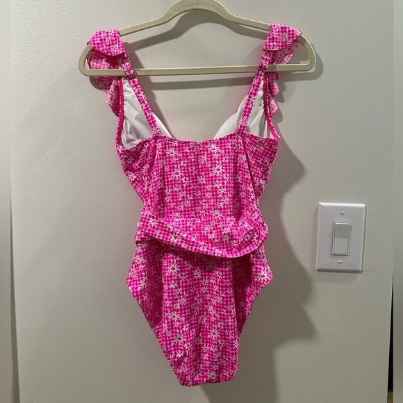 Lilly Pulitzer Delphie Pink Gingham Floral Ruffled One Piece Swimsuit Sz 4 NWT - Picture 3 of 8
